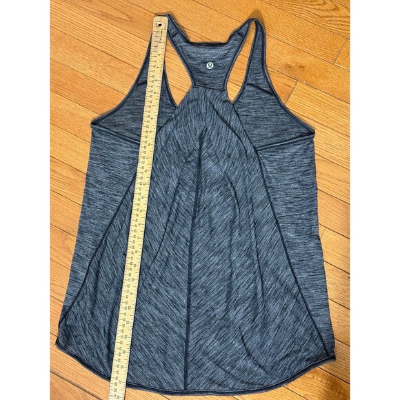 Lululemon Essential Tank 6 - Picture 4 of 6